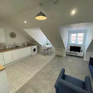 https://apartment-4-at-12-story-st.yorkshirehotels.net